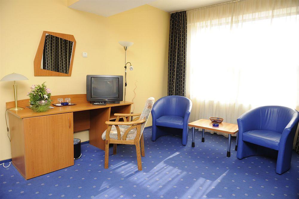 Hotel Millenium Κονστάντζα Εξωτερικό φωτογραφία